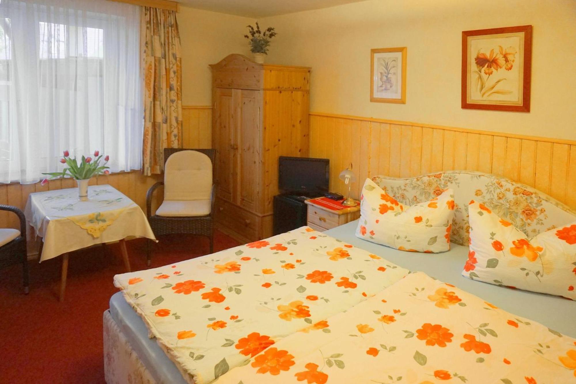 Apartment Bobert Kleines Ferienzimmer Prerow